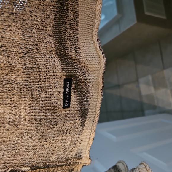 D&G v neck sweater - Picture 3 of 3